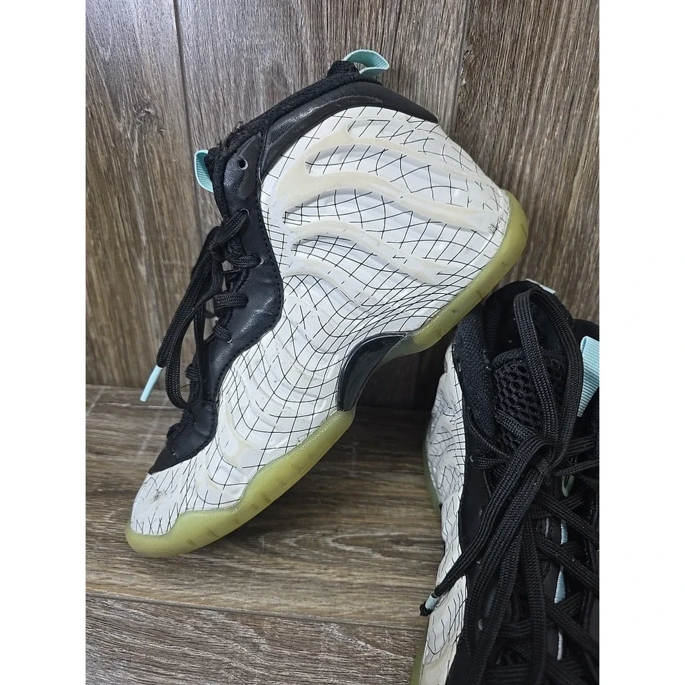Nike Little Posite One Foamposite warped Grid‎ GS CW1596-005 4.5y